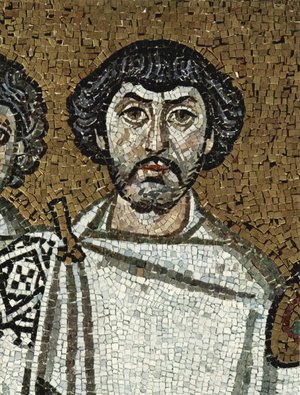 Нажмите, чтобы увеличить Рис. 194: Мозаика, на которой, возможно, изображён генерал Велисарий (Кафедральный собор в Равенне).