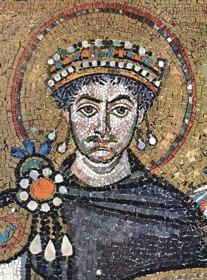 Рис. 195: Юстиниан (мозаика базилики Сан-Витале в Равенне).