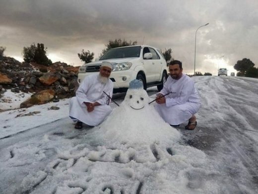 Hail snowman!