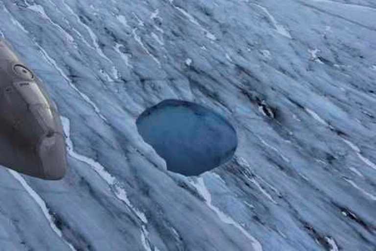 Norwegian glacier hole