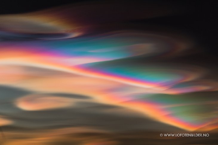 Polar stratospheric clouds over Norway