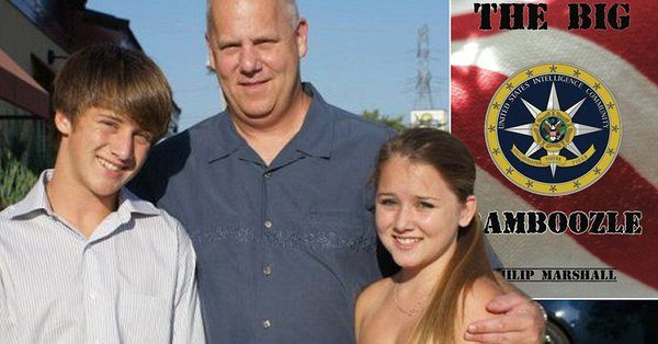 54-летний Филипп Маршалл, его дочь 14-летняя Микалия Филлипс и его 17-летний сын Алекс
