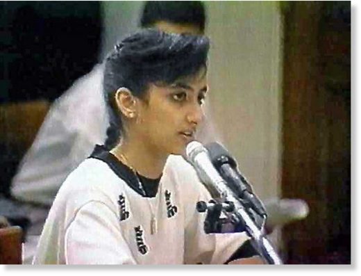 Наира Аль-Сабах дает показания перед членами Конгресса США