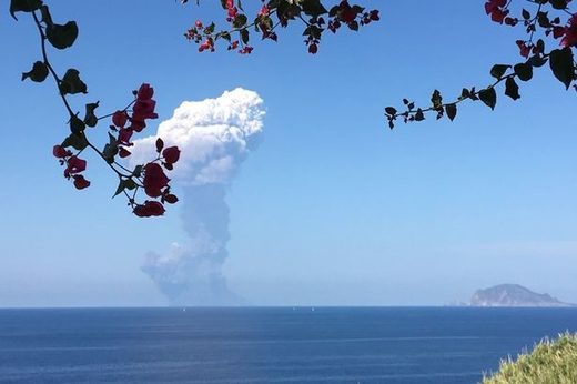 stromboli eruption