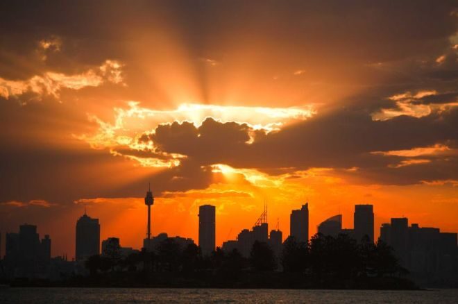 Австралийский город Сидней пережил самую жаркую ноябрьскую ночь в истории