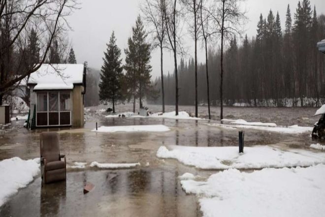 На востоке Канады произошло наводнение, эвакуированы более 200 человек