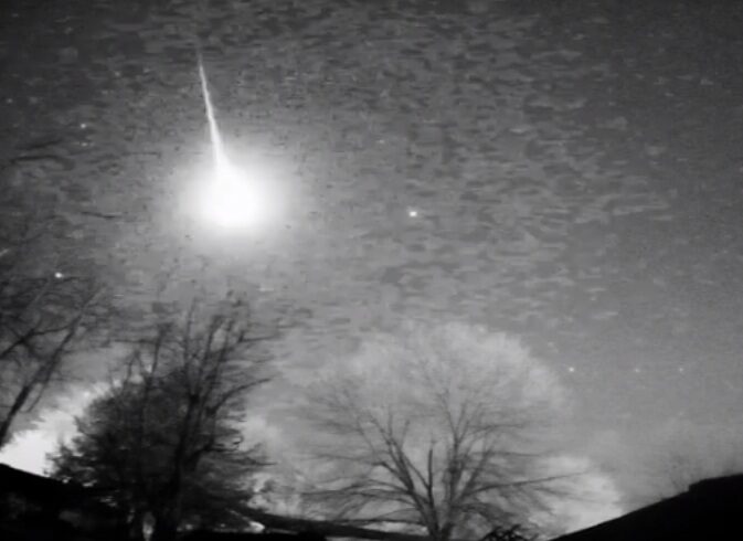 Метеорит взорвался в небе над Олбани, США
