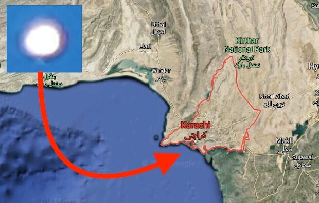 Пассажирский авиалайнер встретил НЛО недалеко от Карачи, Пакистан
