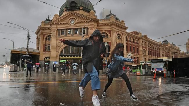 На Австралию обрушились «исторические» дожди, вызвав наводнения в двух штатах