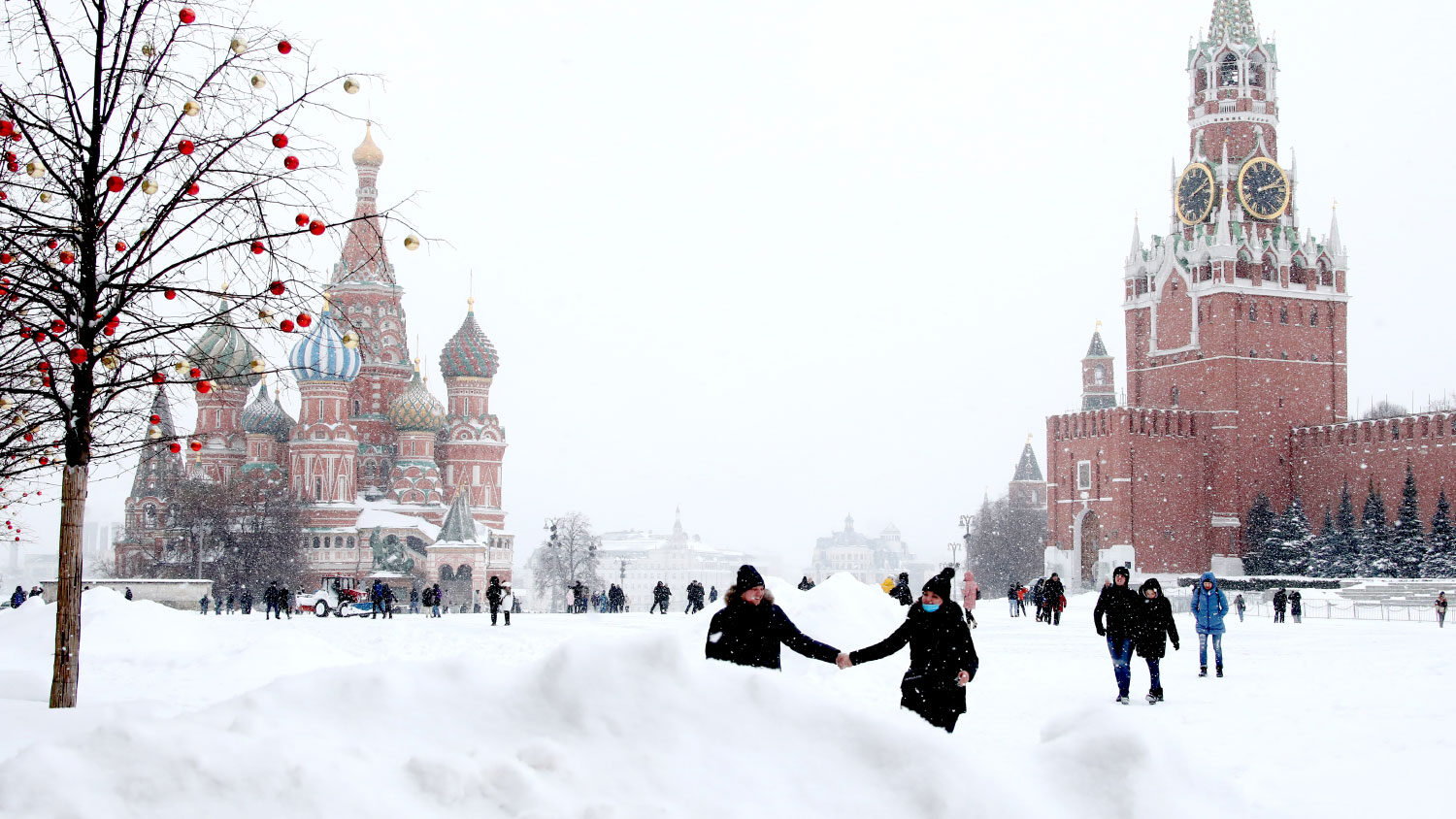 Снежный апокалипсис: как Москва превратилась в большой сугроб