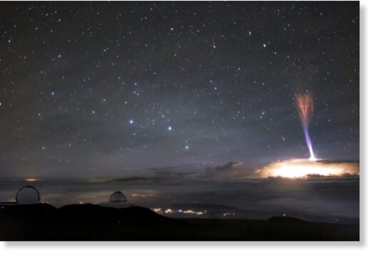 На Гавайях заметили сразу два редких явления в небе