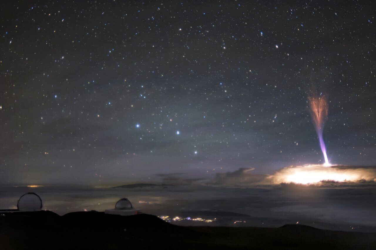 На Гавайях заметили сразу два редких явления в небе