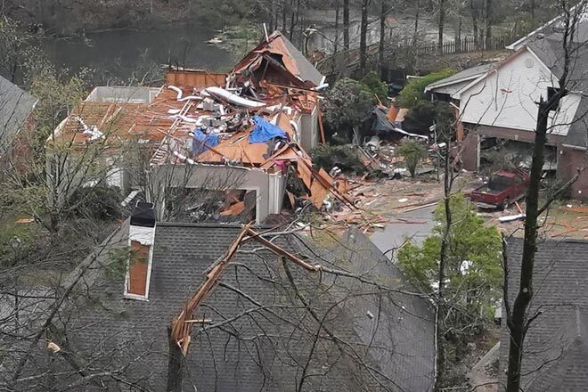 По Алабаме пронеслись торнадо: минимум 5 погибших