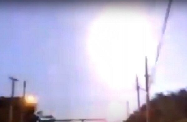 Взрыв метеора превратил ночь в день во Флориде, США