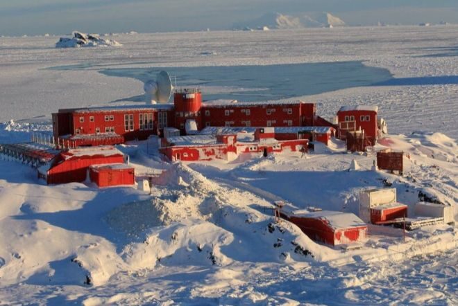 Начало антарктической зимы выдалось на 10 °C холоднее обычного
