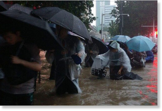 Апокалиптическое наводнение захлестнуло китайский город Чжэнчжоу