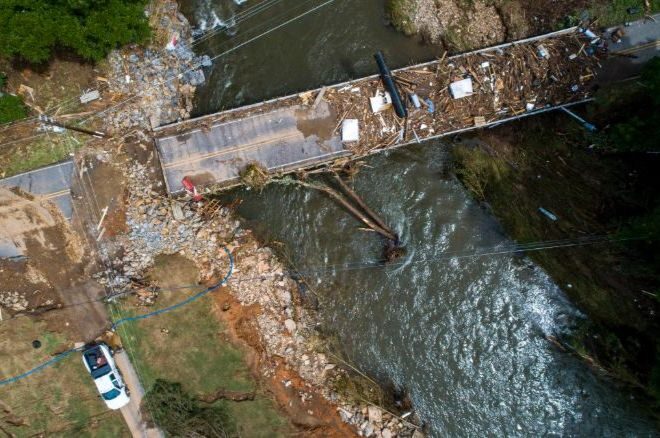 Северная Каролина переживает сильнейшие наводнения, 4 человека погибли