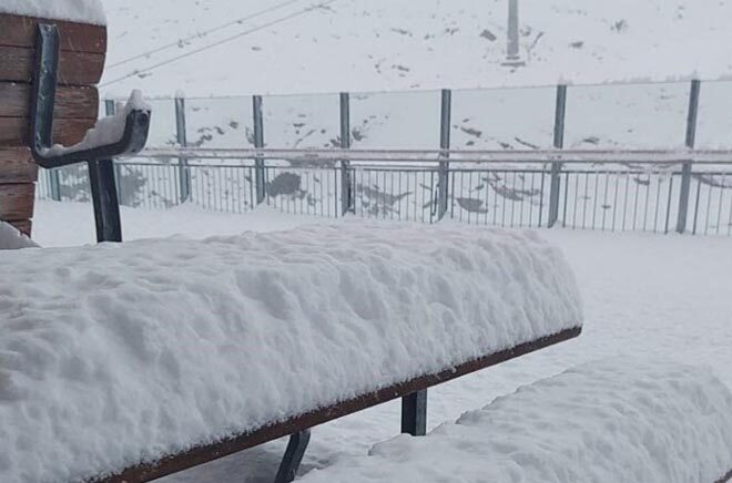 Сильные снегопады в Альпах: высота покрова достигла 30 см