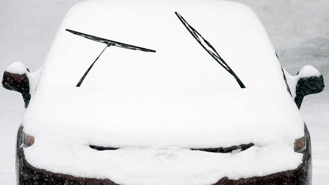 Зимний шторм «Иззи» принес сильный снегопад в США: отменены тысячи рейсов