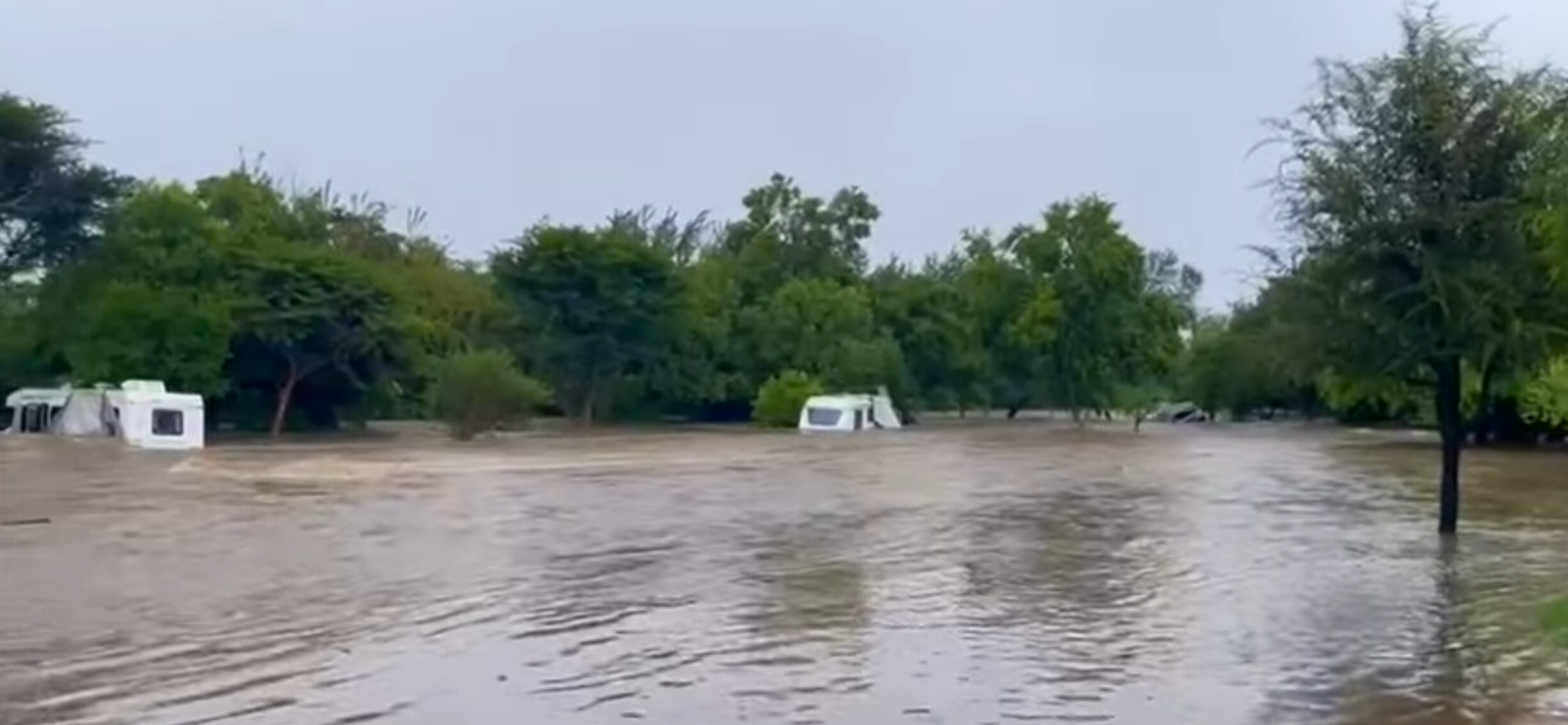 Наводнения в Южной Африке: 3 человека пропали без вести, десятки эвакуированы
