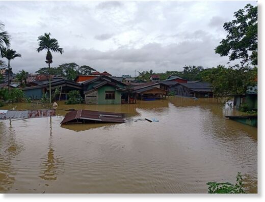 Обильные дожди вызвали наводнения в Наратхивате