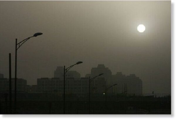 Пыльная буря обрушилась на Монголию