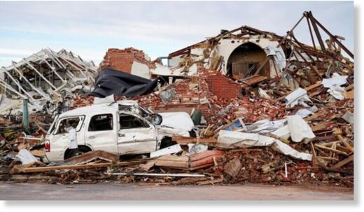 Последствие торнадо в США – в 2021 году был полностью разрушен город Мэйфилд в штате Кентукки.