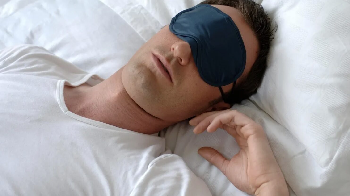 Спит и бдит: почему услышанное во время сна меняет сюжет сновидений