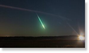Ярко-зеленые метеориты падают на Новую Зеландию