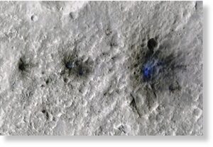 Эти кратеры образовались в результате падения метеороида на Марс 5 сентября 2021 года