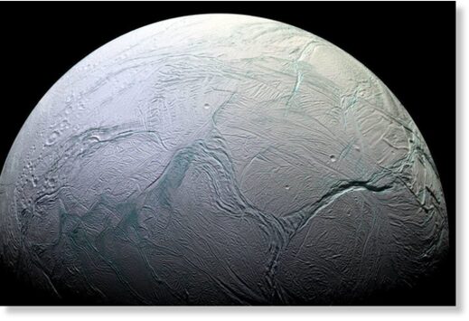 Ученые заявили о новых доказательствах возможной жизни на спутнике Сатурна