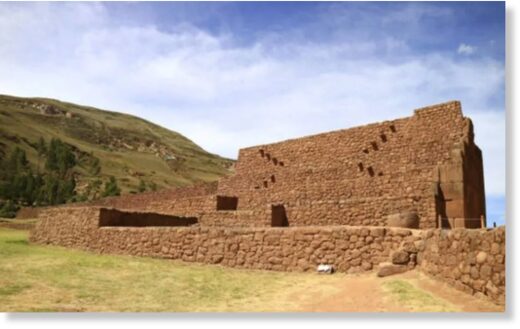 Археологи обнаружили 1200-летний сакральный комплекс в Перу